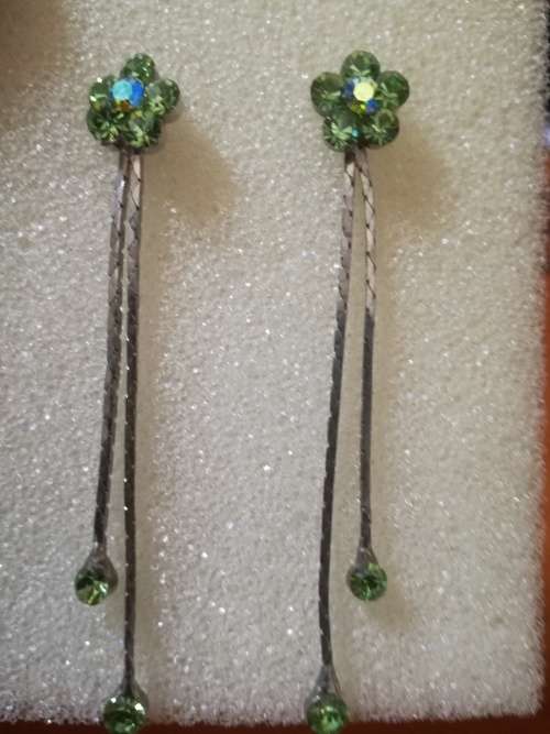 Green Flower drop earrings